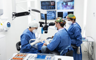 Aplicaciones del microscopio quirúrgico en periodoncia e implantología